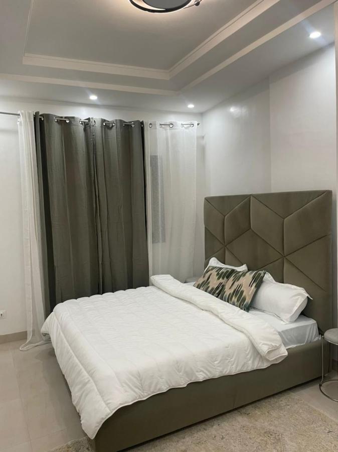 Apartment Go To The *